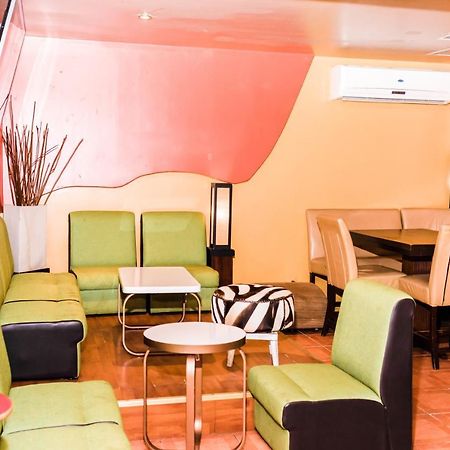 Century Hotel Garapan Ngoại thất bức ảnh