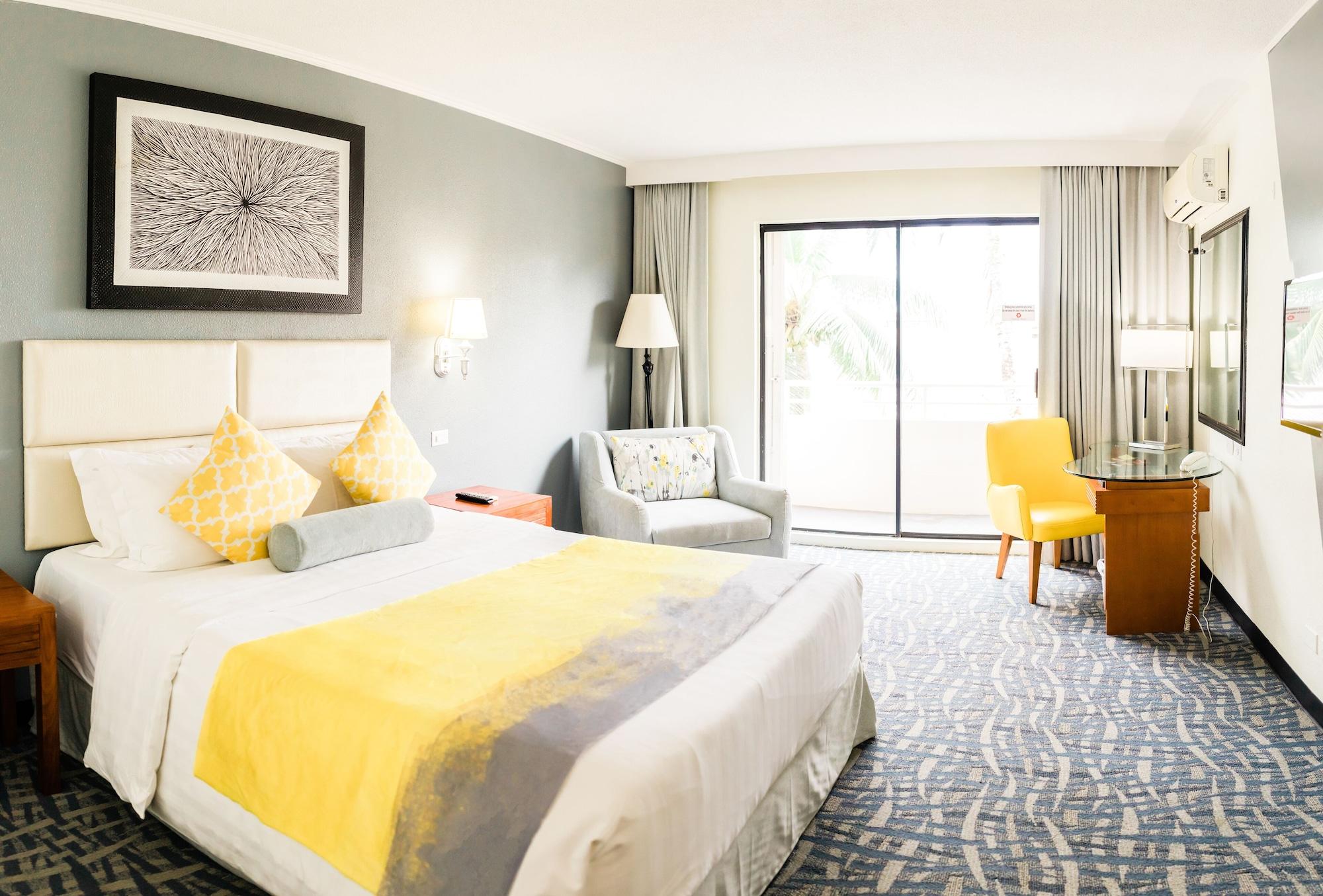 Century Hotel Garapan Ngoại thất bức ảnh