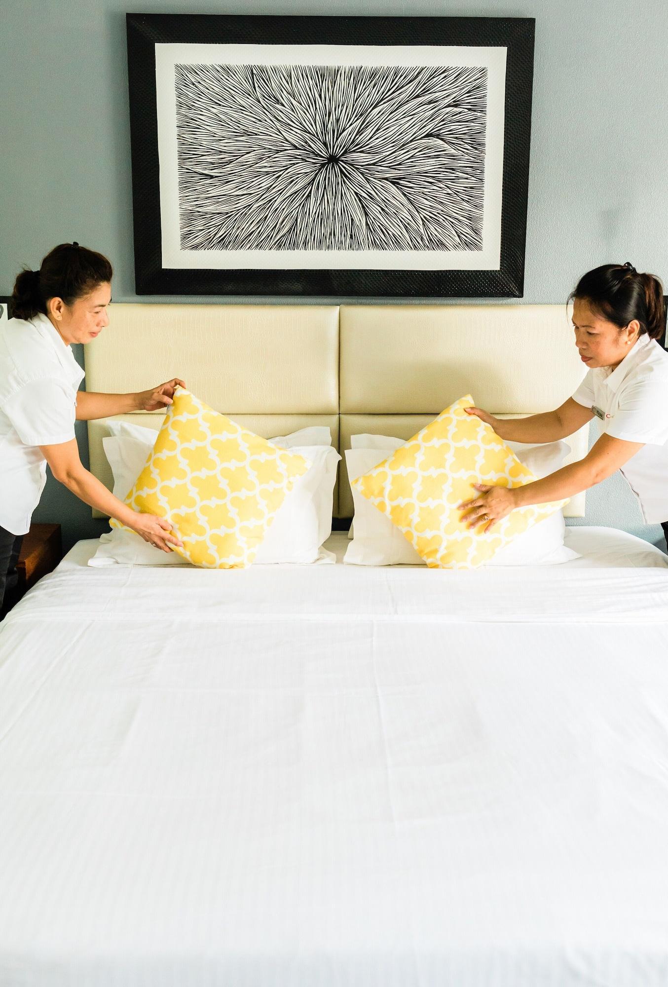 Century Hotel Garapan Ngoại thất bức ảnh