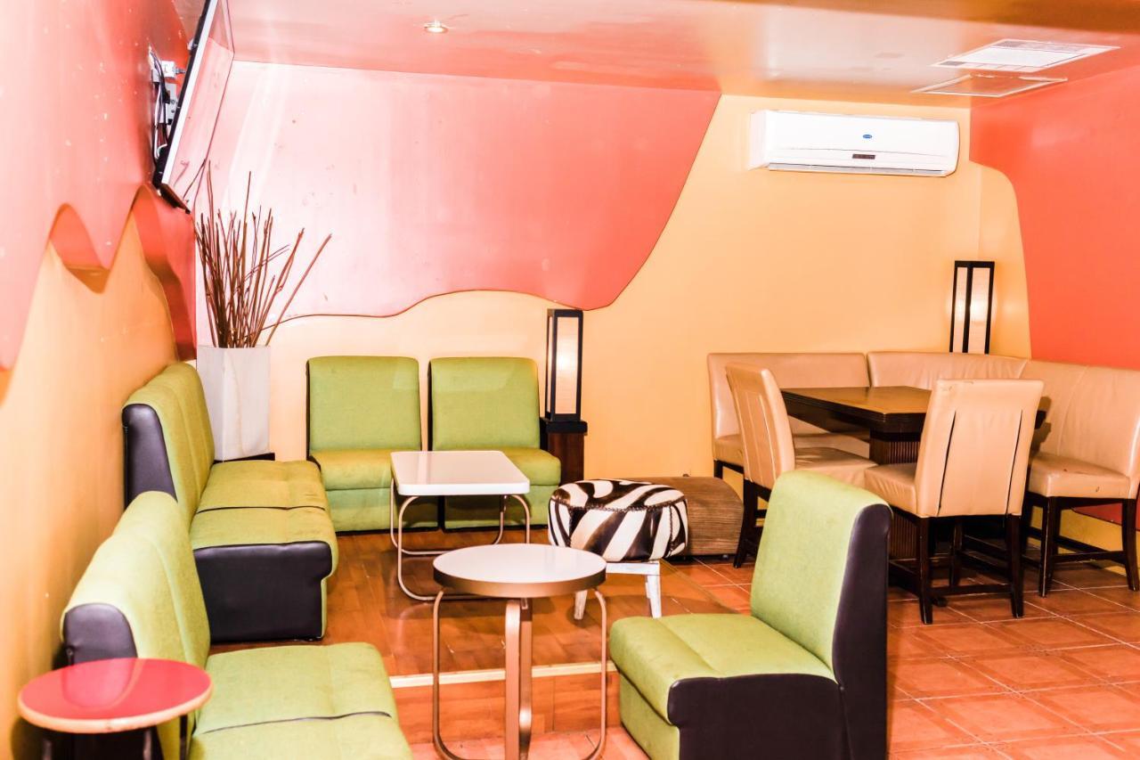 Century Hotel Garapan Ngoại thất bức ảnh